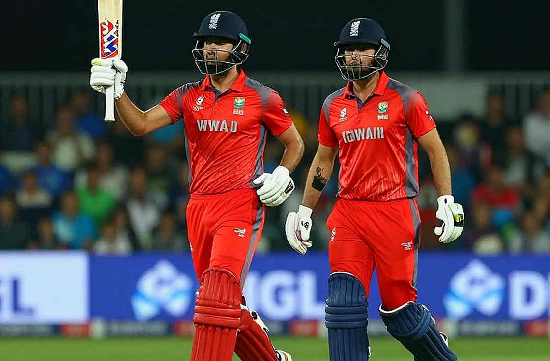 পার্থ স্কর্চার্সে পাকিস্তান অধিনায়ক: ডাব্লুবিবিএলে ফাতিমা সানার চুক্তির ভেতরের হিসাব পার্থ স্কর্চার্সে পাকিস্তান অধিনায়ক: ডাব্লুবিবিএলে ফাতিমা সানার চুক্তির ভেতরের হিসাব