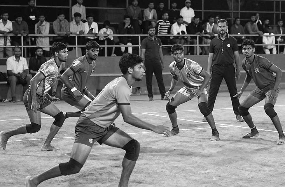 কাবাড্ডির সিলিং কর্নারে নয়, করিডোরে