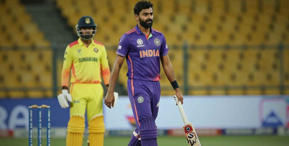 খালি কাগজের সেমিফাইনাল: যে ম্যাচ কখনো খেলা হয় না, শুধু মনে রচিত হয় খালি কাগজের সেমিফাইনাল: যে ম্যাচ কখনো খেলা হয় না, শুধু মনে রচিত হয়