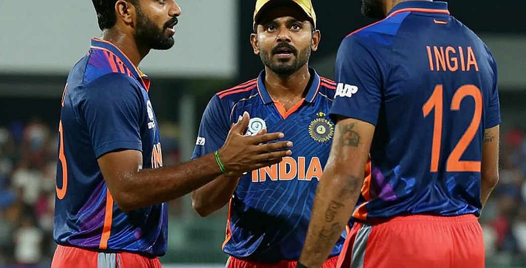 পাডিক্কালের ১৯৯ ও সুন্দরের অর্ধশতক, নিউজিল্যান্ড এ-এর বিপক্ষে নিয়ন্ত্রণে ভারত এ